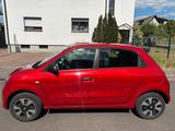 Renault Twingo 2018  Top-Zustand  Sparsa... - Renault Twingo in Wiesbaden