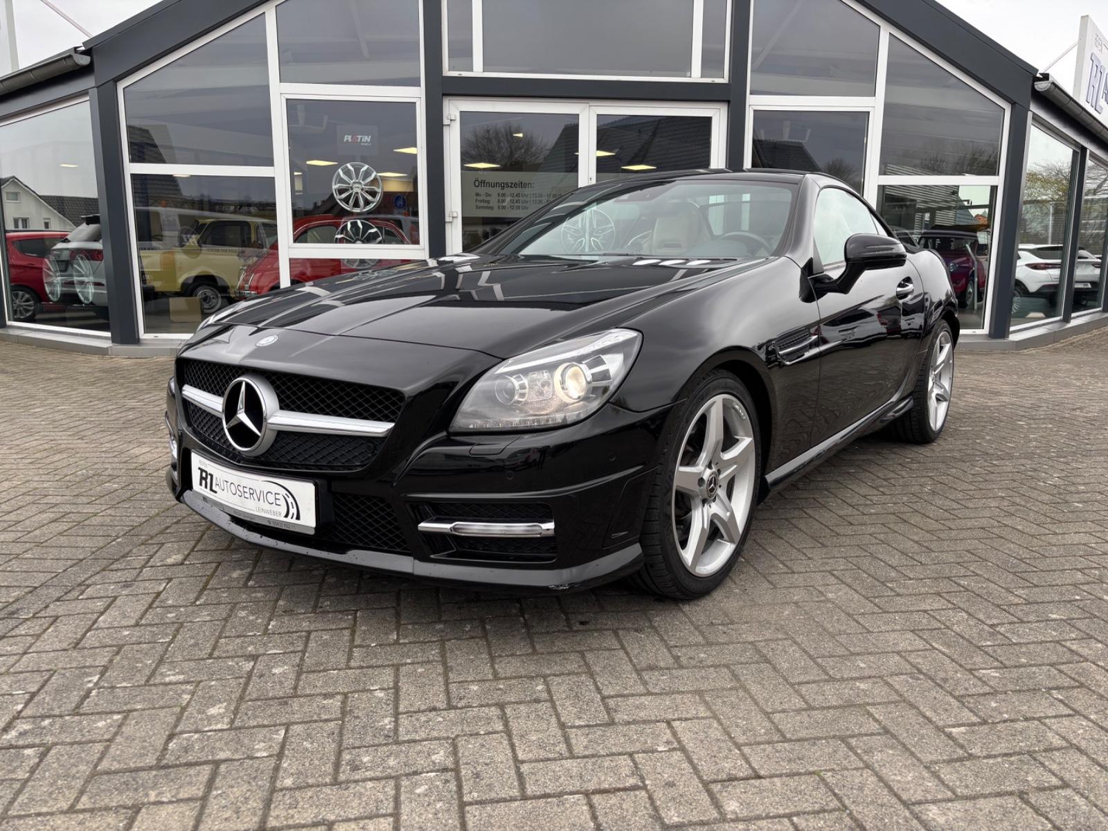 Mercedes-Benz SLK 200 Roadster+AMG-SPORTPAKET+PANO+AIRSCARF+