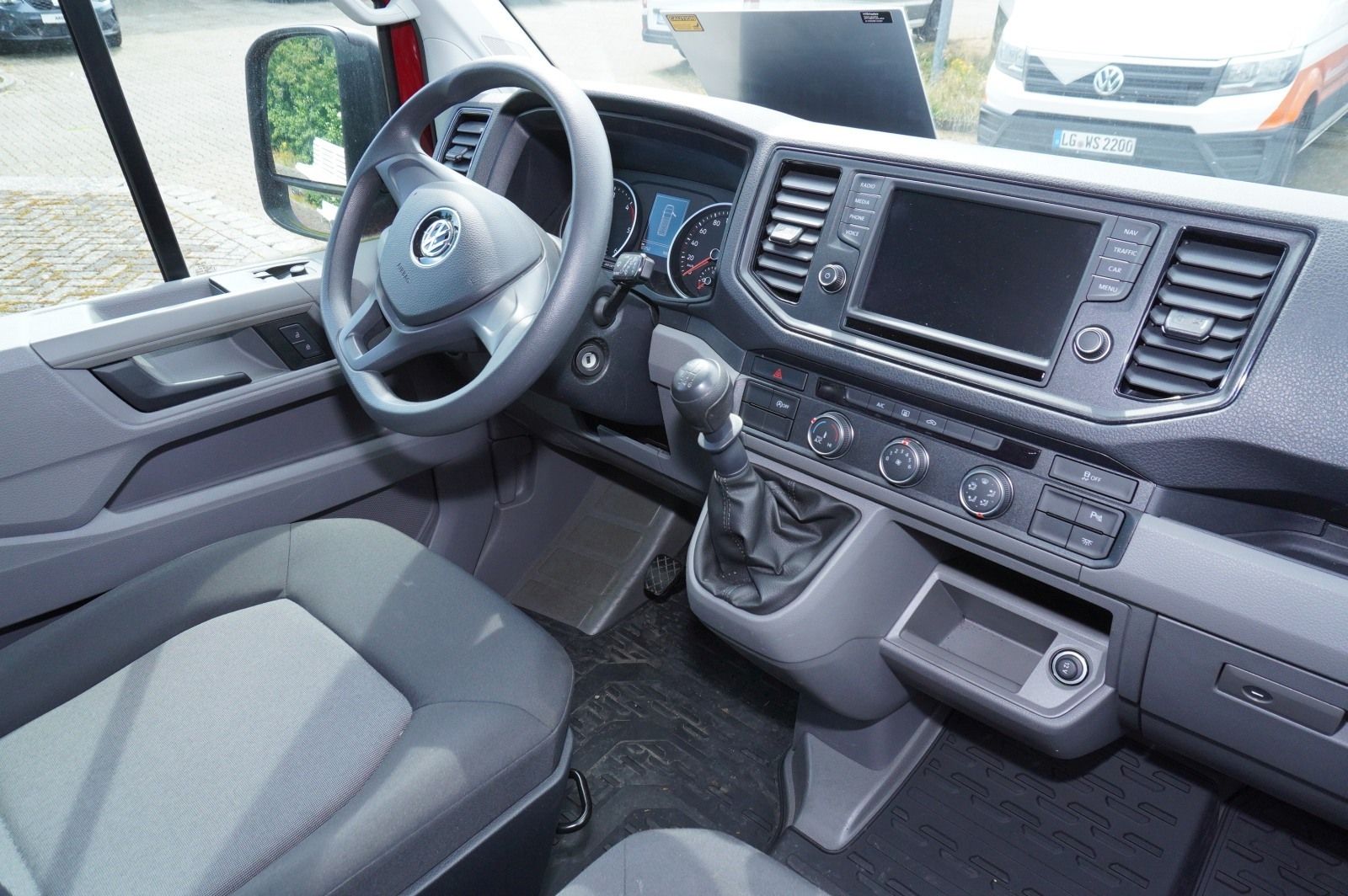 Fahrzeugabbildung Volkswagen Crafter 35 2.0 TDI ' Rollstuhl Umbau ' Navi Klim