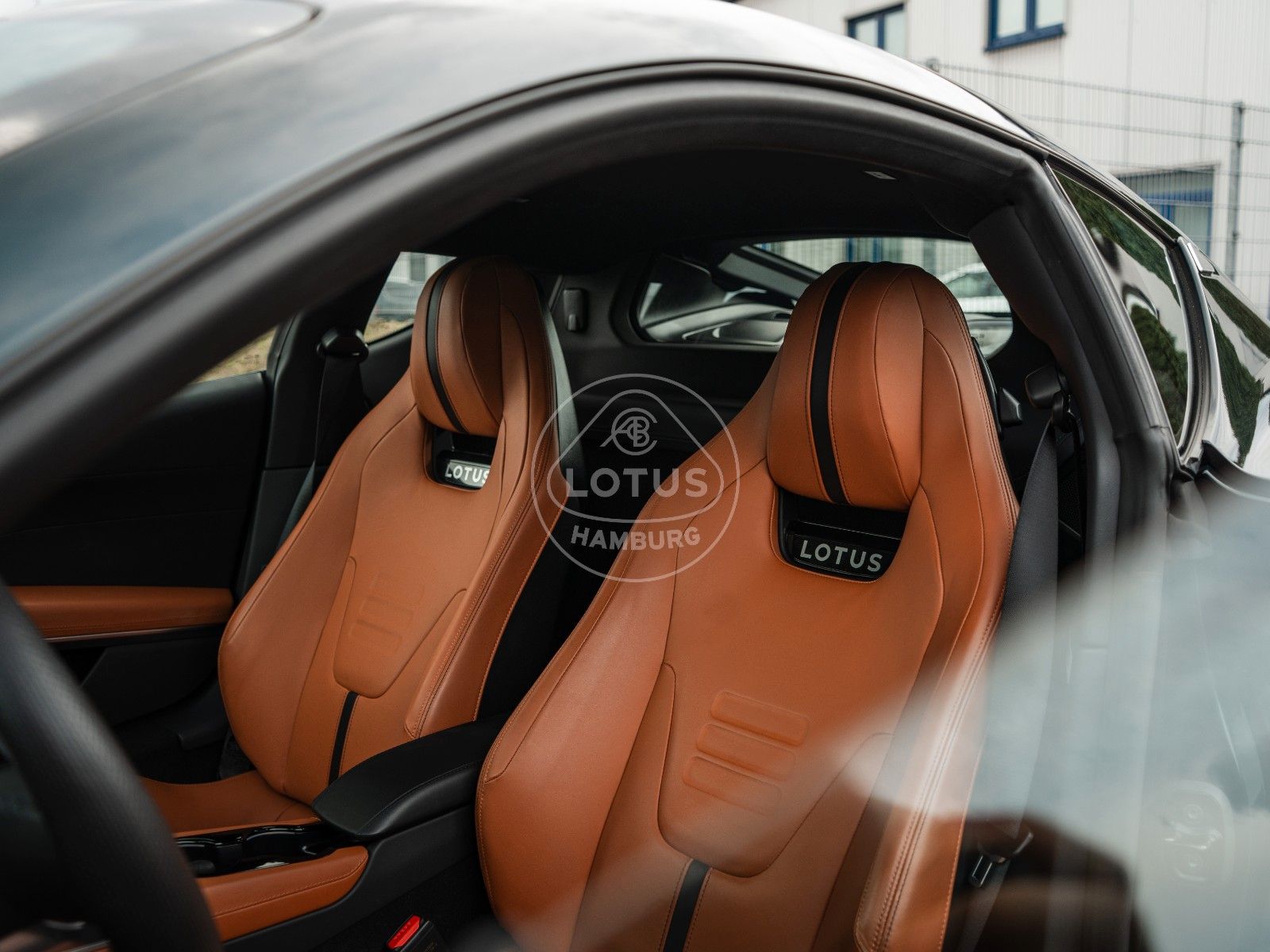 Fahrzeugabbildung Lotus Emira V6 First Edition