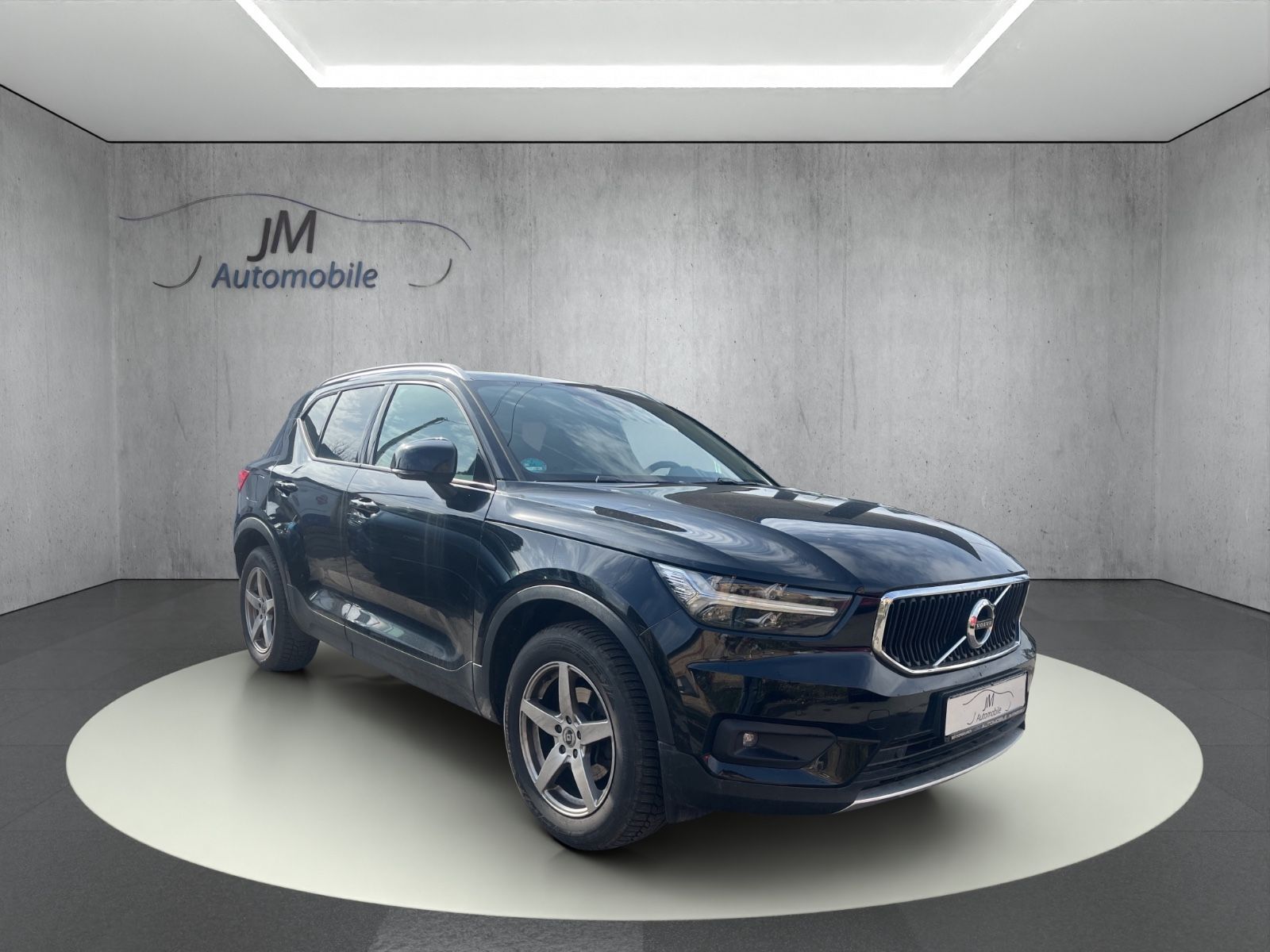 VOLVO XC 40