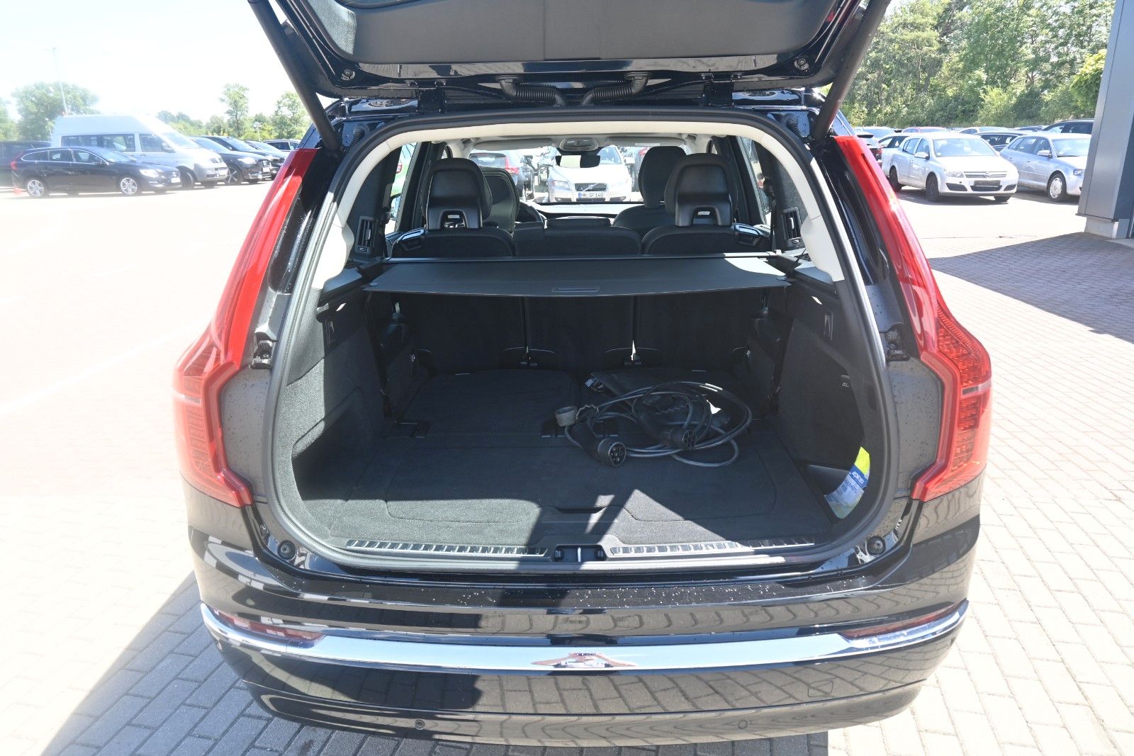 Fahrzeugabbildung Volvo XC90 T8 Ultra Bright AWD*Pano*HUD*STHZG*H&K*