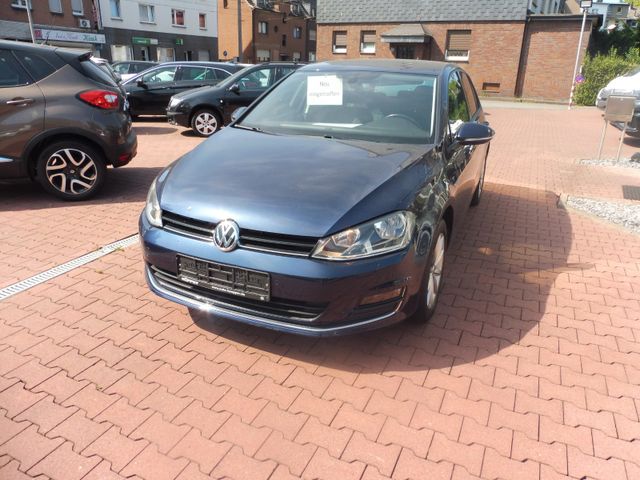 VW Golf VII Lim. Lounge BMT mit guter Ausstattung