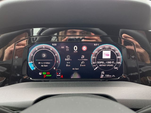 Fahrzeugabbildung Volkswagen Golf R-Line 1,5 l eTSI KLIMA LED ALU