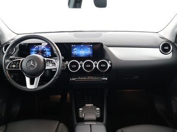 Mercedes GLA 180 - 11
