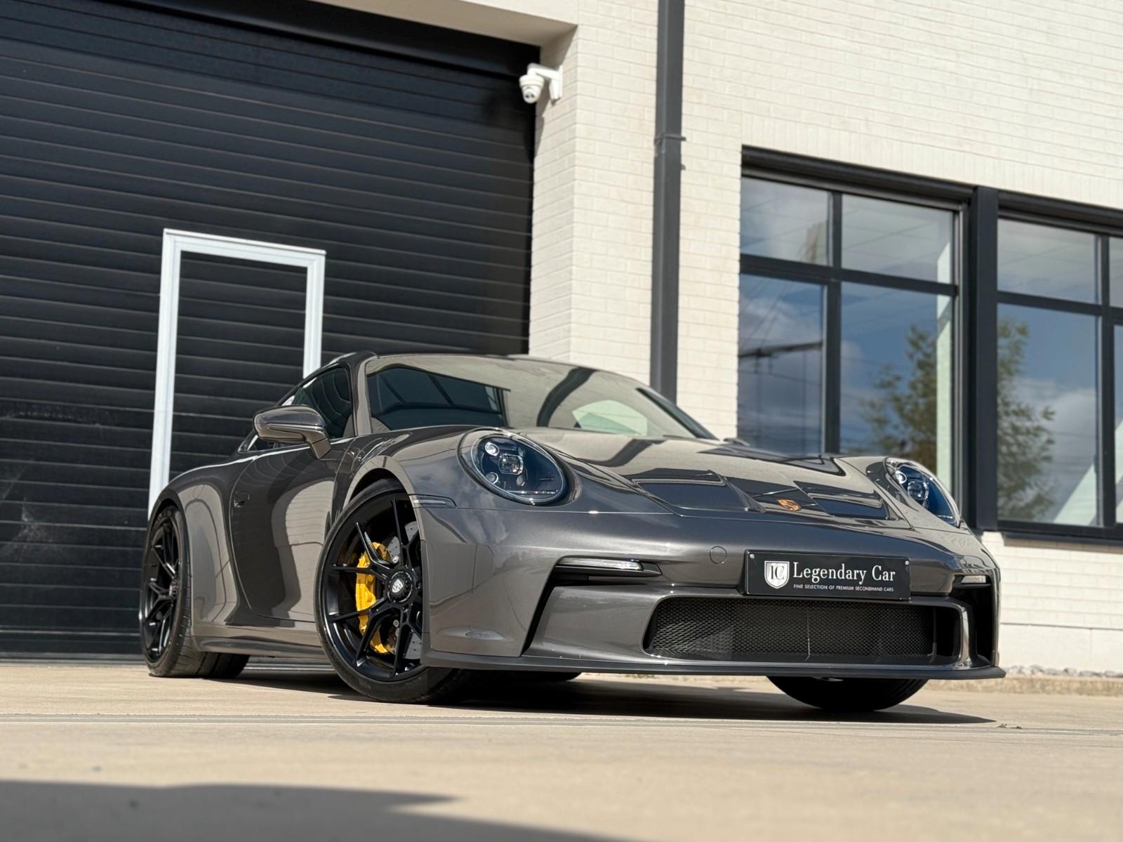 Porsche 992 GT3  Touring " 6-Speed MANUAL !! "