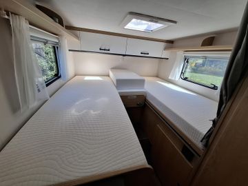 Sunlight Adventure V 66 Solar TV SAT Digital Combi 6E
