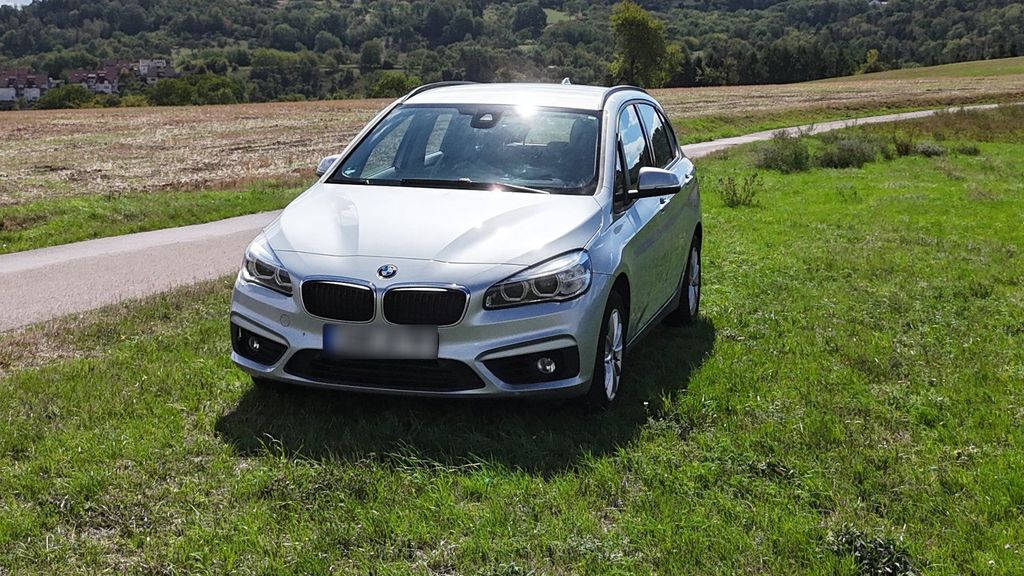 Image of BMW 218