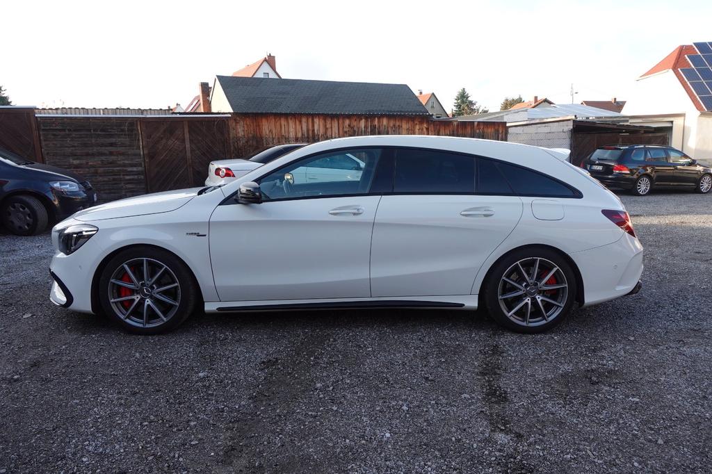 Mercedes-Benz CLA 45 AMG Shooting Brake