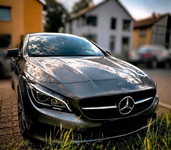 MERCEDES-BENZ Mercedes CLA