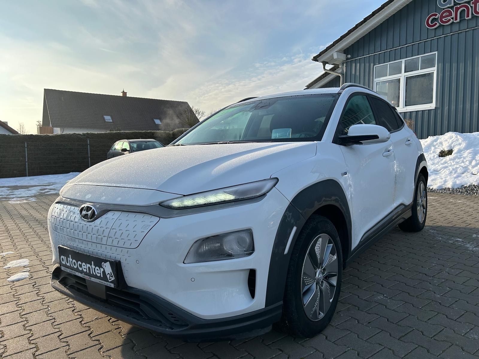Fahrzeugabbildung Hyundai Kona Style°64 kWh°CCS°HeadUp°Kamera°1.Hand°