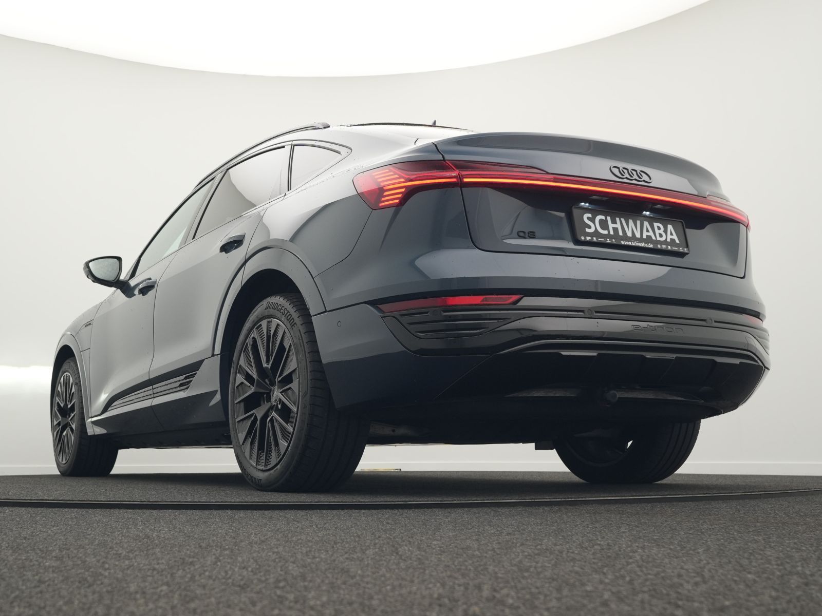 Audi Q8 e-tron - Bild 24
