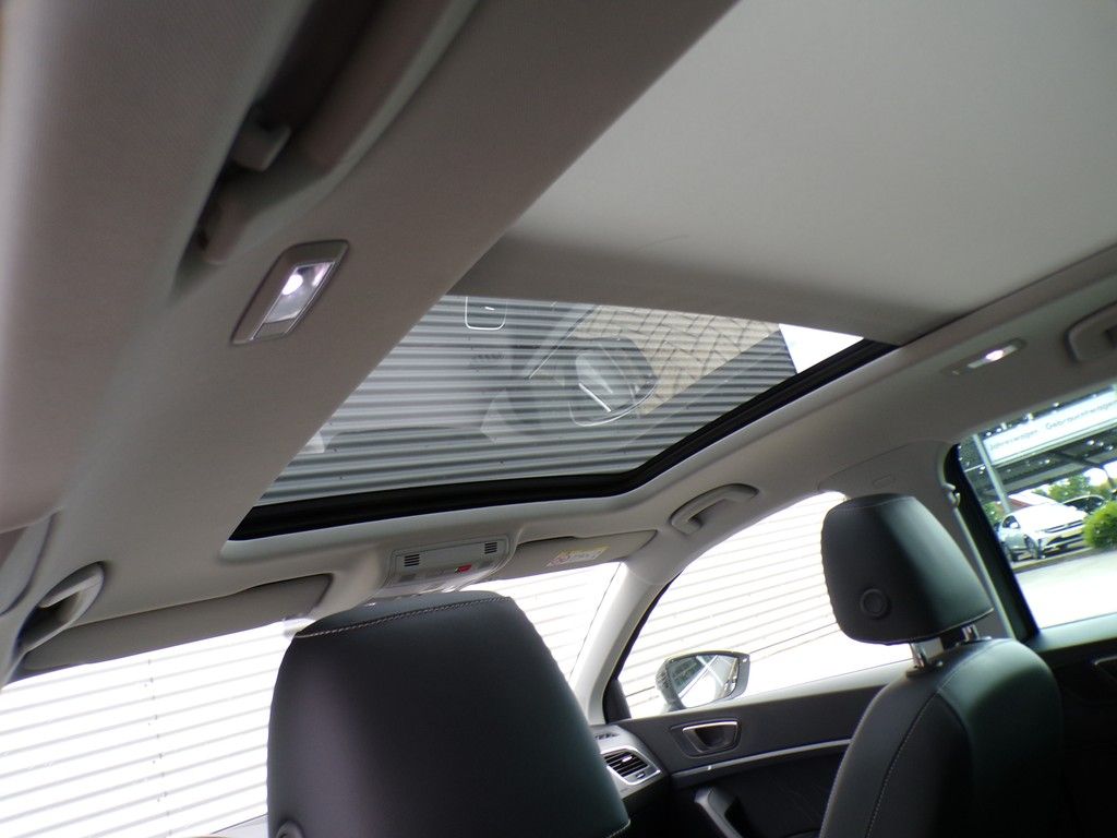 Fahrzeugabbildung SEAT Ateca 2.0 TDI DSG Style Edition