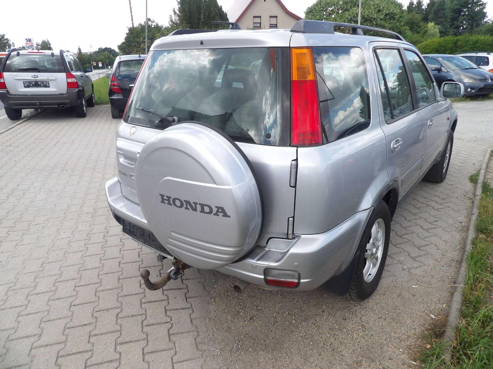 HONDA CR-V 2.0i 147ch 4x4 - CLIMATISATION - ATTELAGE - JANTES ALLIAGE
