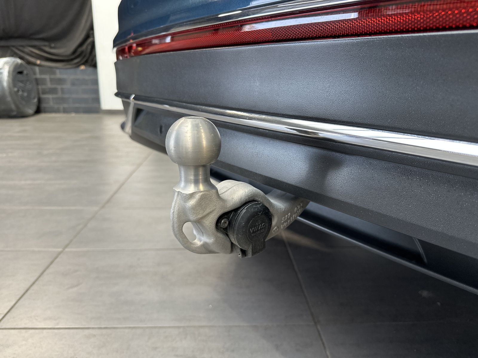 Fahrzeugabbildung Volkswagen Tiguan 4M Elegance NAV+LED+AHK+PANO+VCOCK+HEADUP