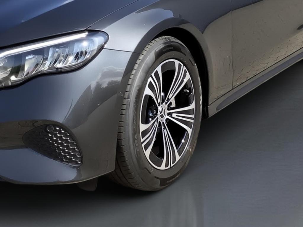 Mercedes-Benz E 220 d T AVANTGARDE+MBUX+DISTR+TOTW+KAMERA+AHK
