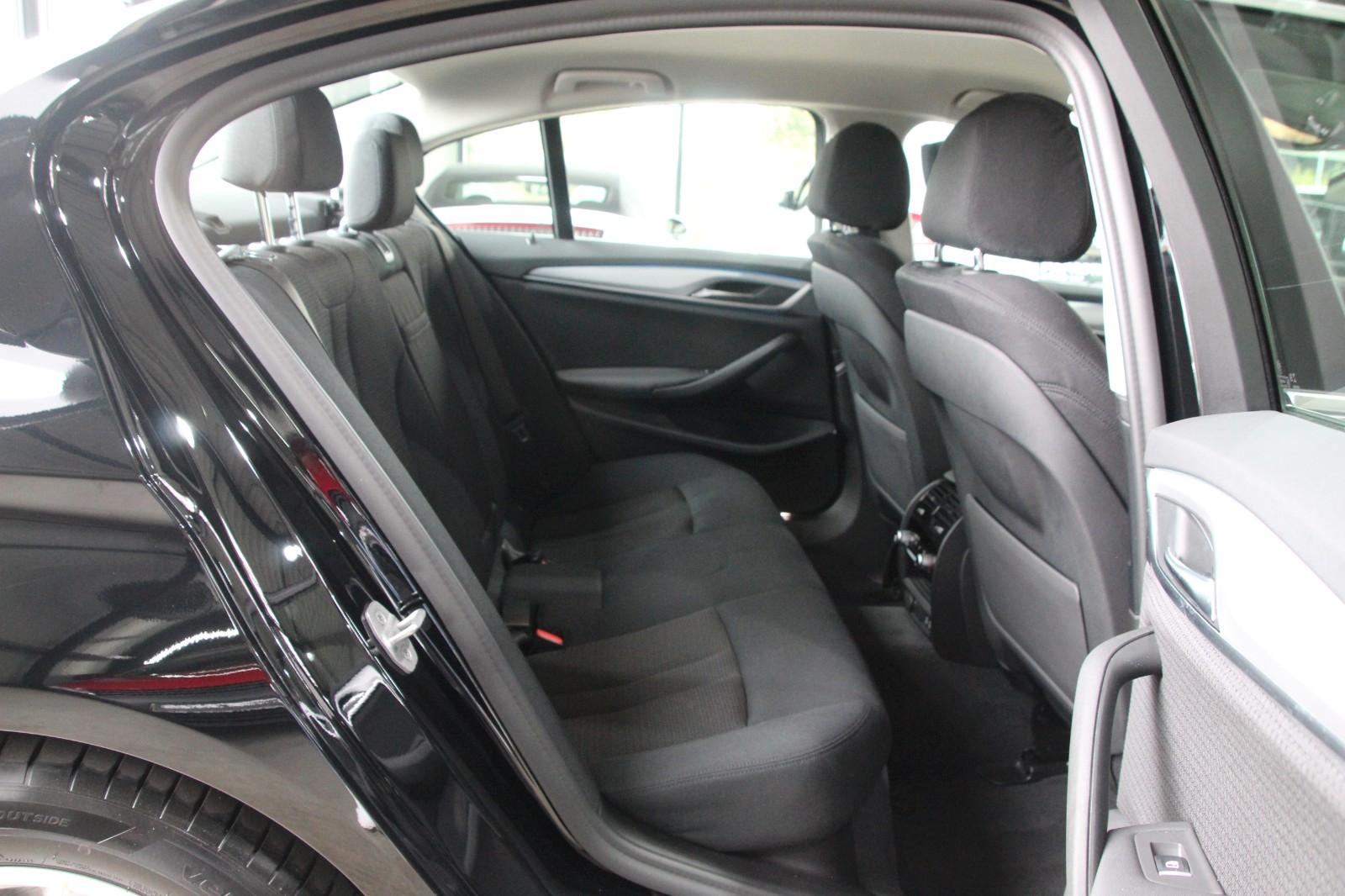 BMW 530 e *HUD*LASER*CAM*TOT*SPUR*VIRTUAL*