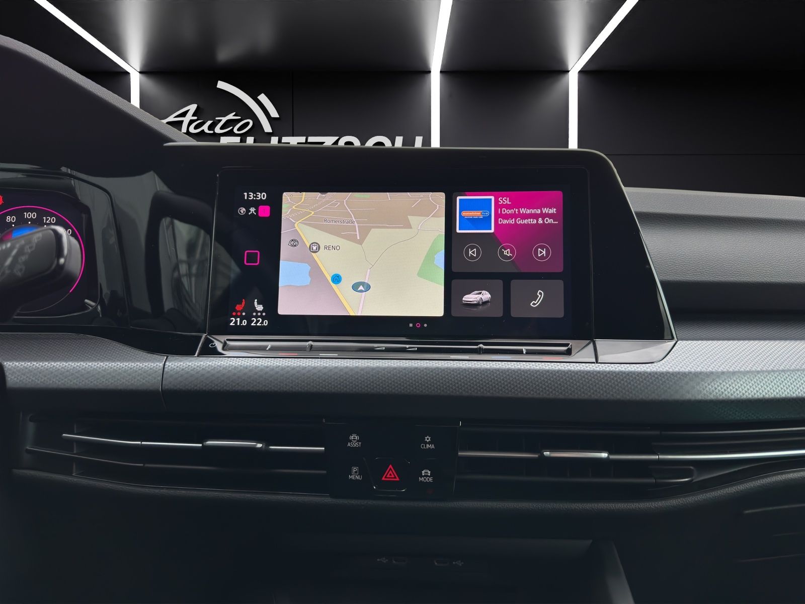 Fahrzeugabbildung Volkswagen Golf VIII Variant eTSI Active DSG NAVI AppConnec