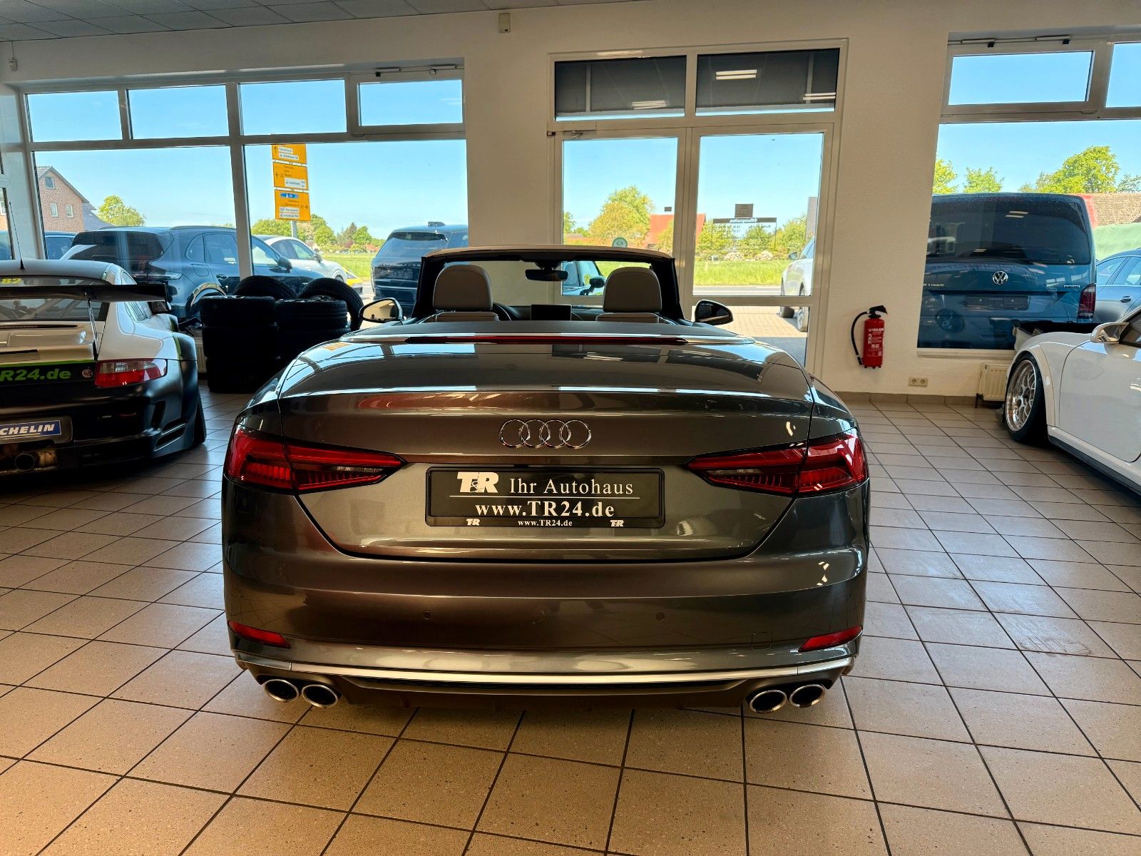 Fahrzeugabbildung Audi S5 Cabrio 3.0 TFSI quattro