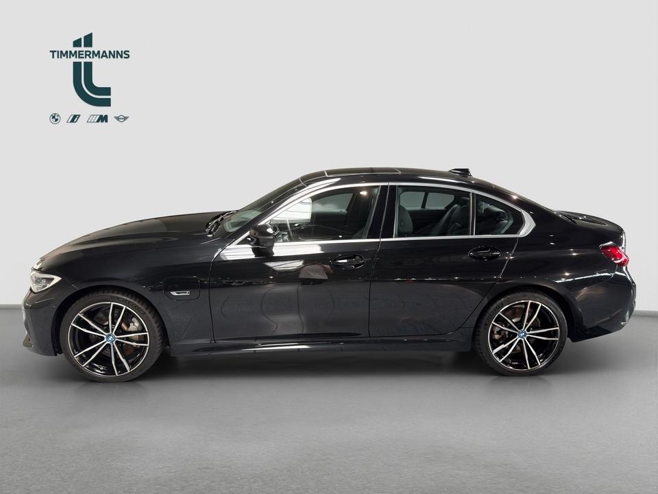 BMW 330e M Sport Automatik Navi Leder Glasdach