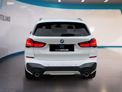 Fahrzeugabbildung BMW X1 20d xDrive M Sport NAVI KEYLESS HIFI 19'