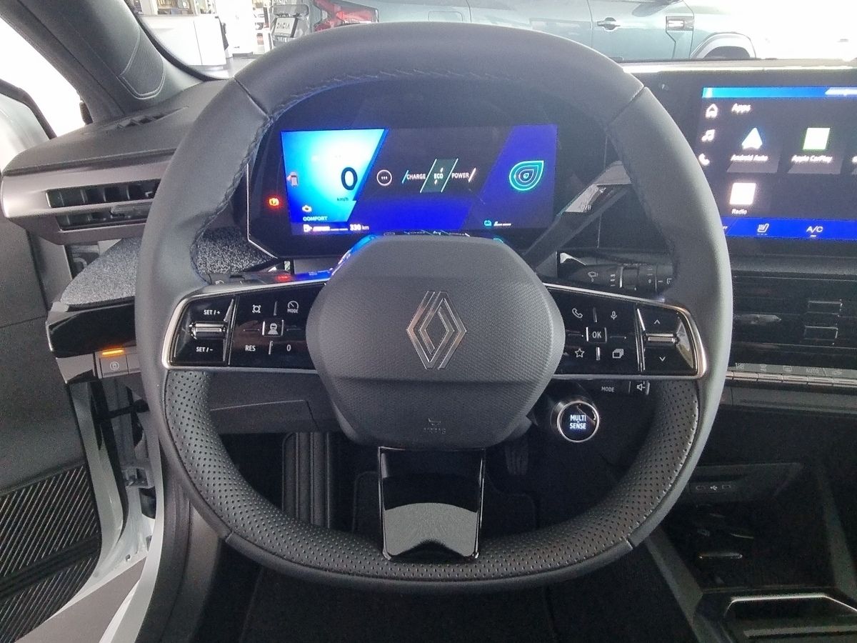 Fahrzeugabbildung Renault Clio Techno Full Hybrid E-Tech 160