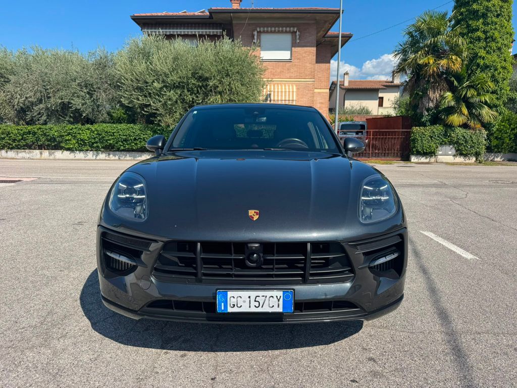 Image of Porsche Macan