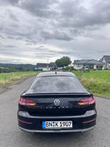 Volkswagen Arteon 2.0 TSI DSG R-Line R-Line - Volkswagen Arteon R mit Benzin-Antrieb