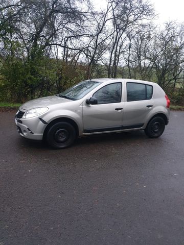 Dacia Sandero bj 2009 86000km