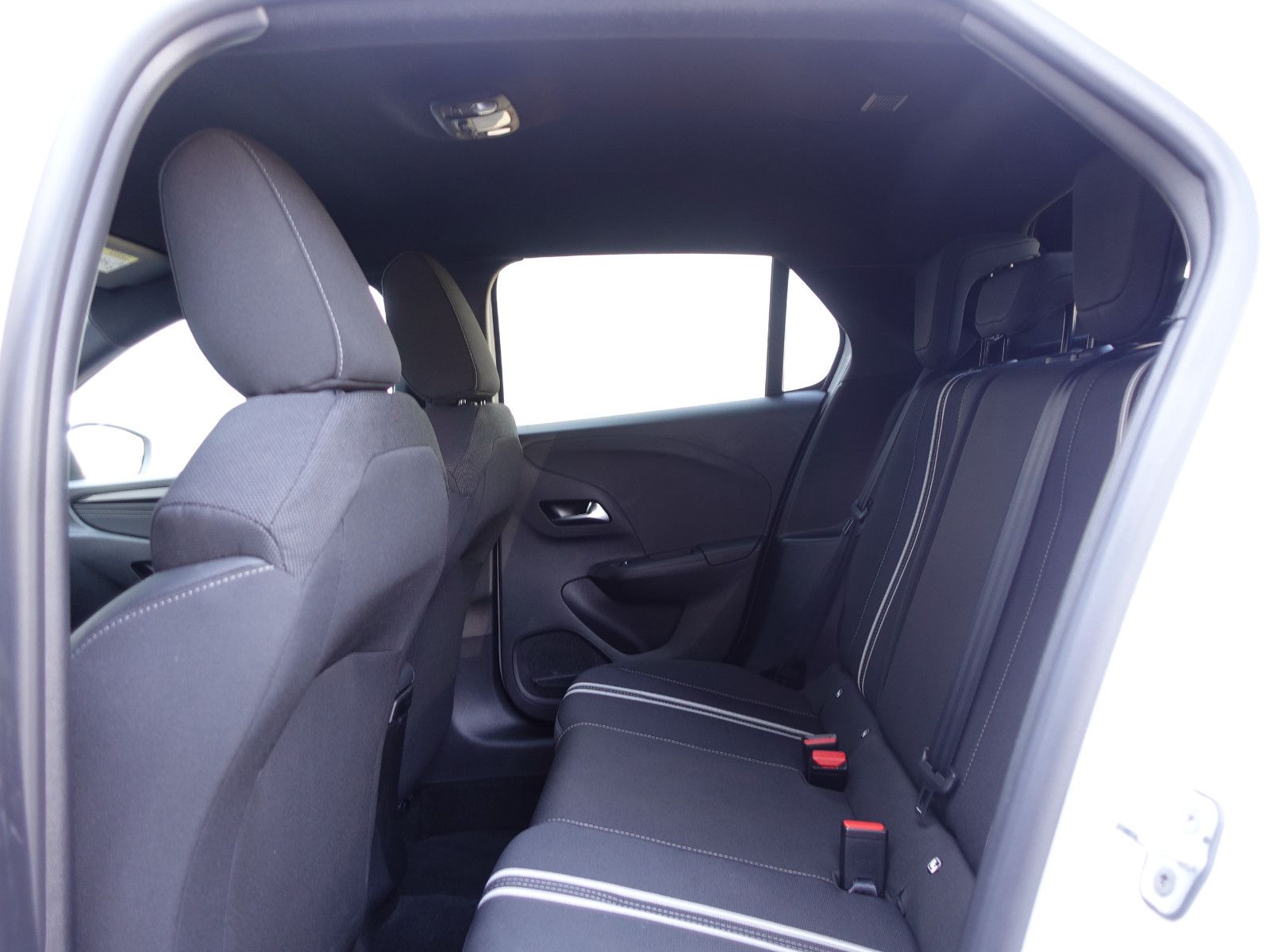 Fahrzeugabbildung Opel Corsa 1.2Turbo GS  Allwetter,Navi,PDC,Kamera,SHZ