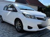 Toyota Yaris 1,0-l-Dual-VVT-i, StHz, SHz, Kamera, eFH - Toyota Yaris von privat