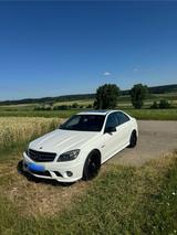 Mercedes-Benz C 63 AMG W204 M156 ( Rückfahrkamera) - gebrauchte Mercedes-Benz C 63 AMG aus dem Jahr 2009