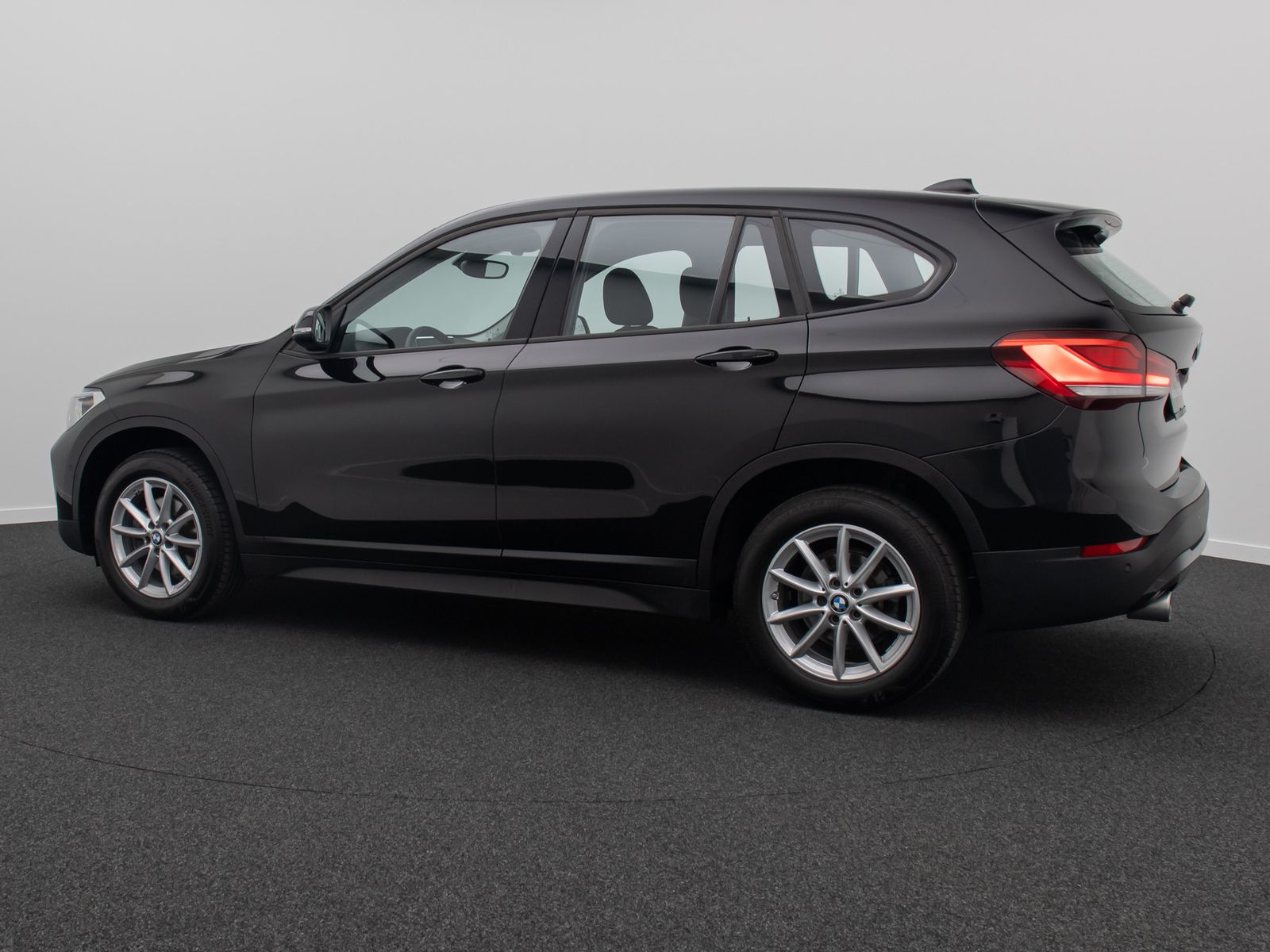 Fahrzeugabbildung BMW X1 sD18i Kamera DAB Geschwindig Komfort AppleCar