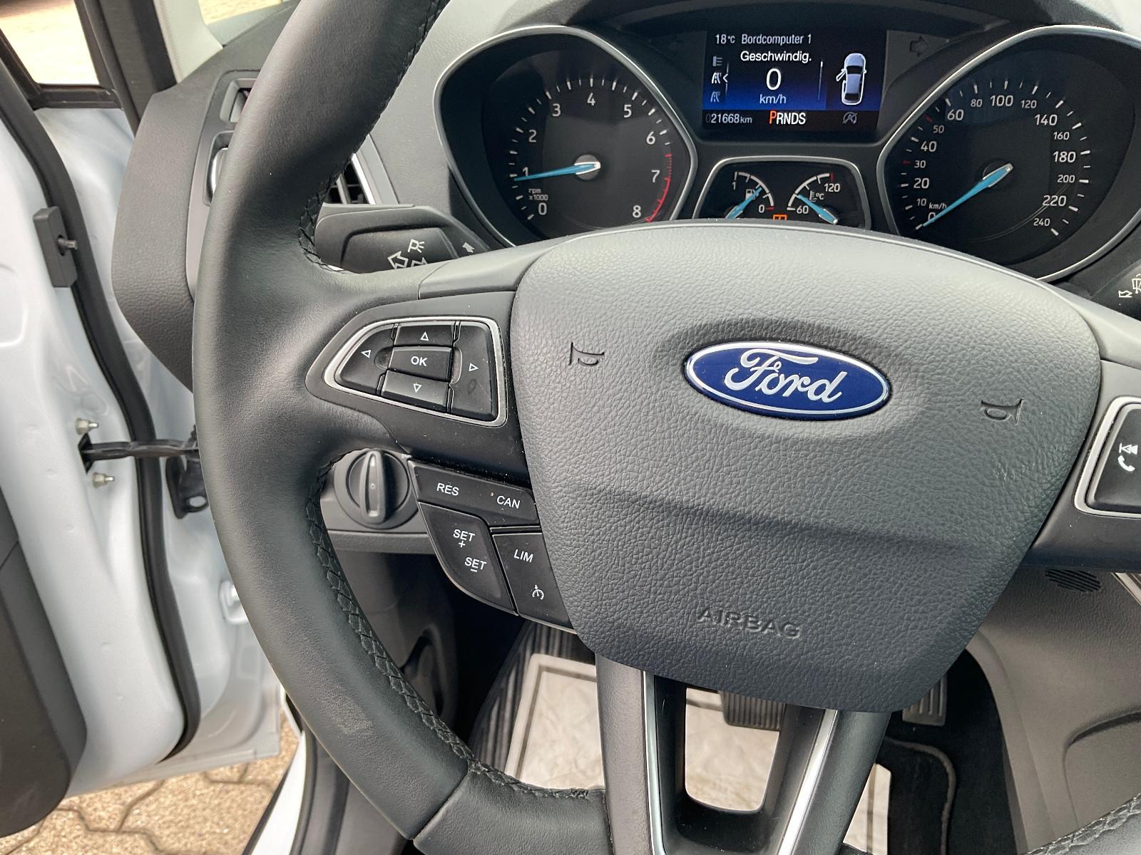 Ford C-Max C-MAX Titanium*Kamera*Navi*SHZ*bhzWSS+Lenk