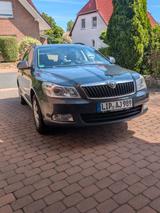 Skoda Octavia 1.4 Combi AHK TÜV NEU  - Skoda Octavia aus 2009: Combi