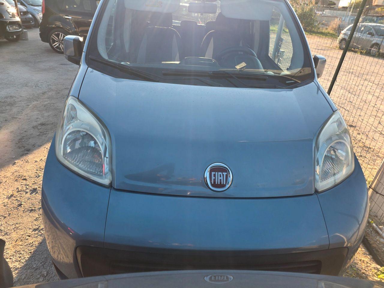 Fiat Qubo 2010 — салон