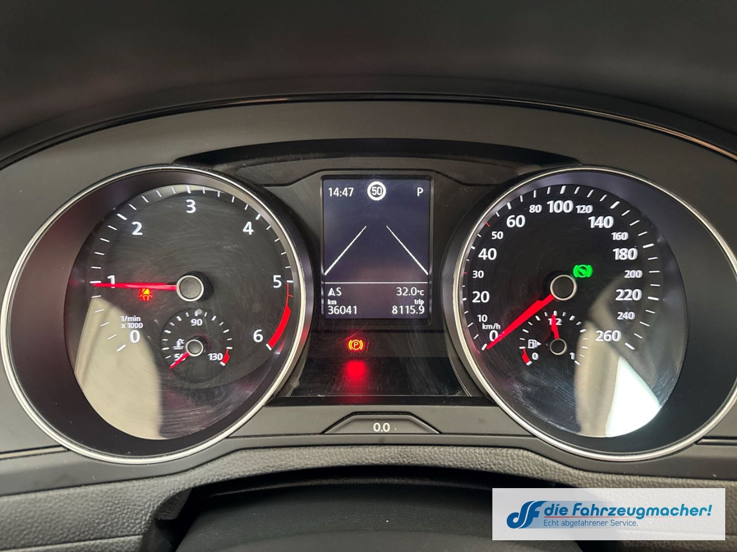 Fahrzeugabbildung Volkswagen Passat Variant Conceptline sch.AHK Navi LED ACC