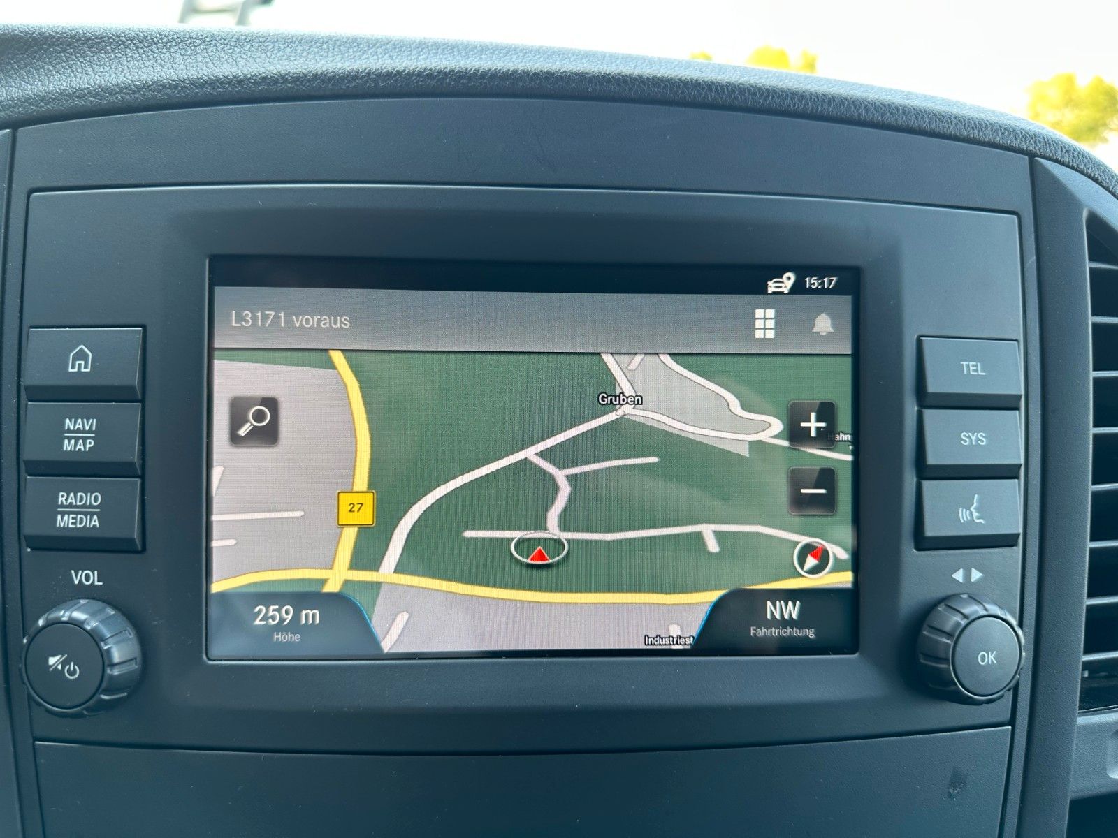 Fahrzeugabbildung Mercedes-Benz Vito 114 CDI Mixto Regal AHK Klima PARKTRONIC