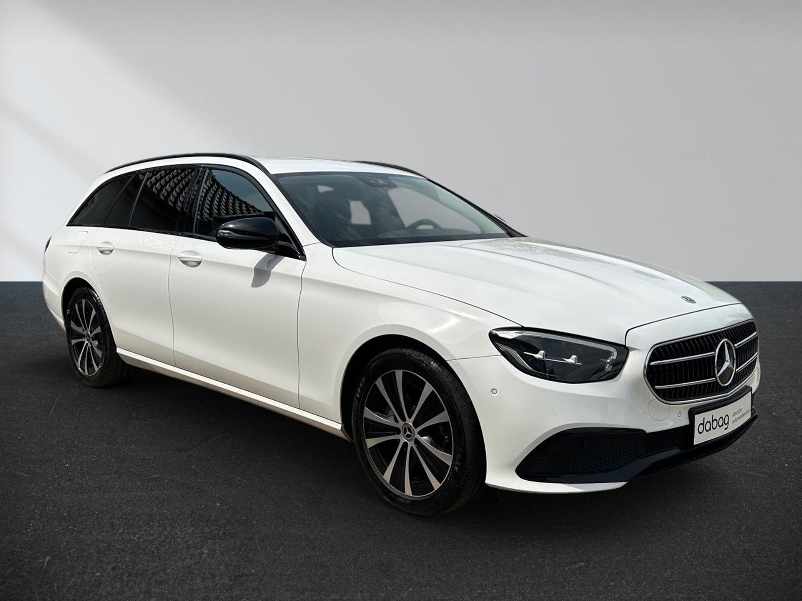 Mercedes-Benz E 300 e T 9G-TRONIC Exclusive – Bild 2