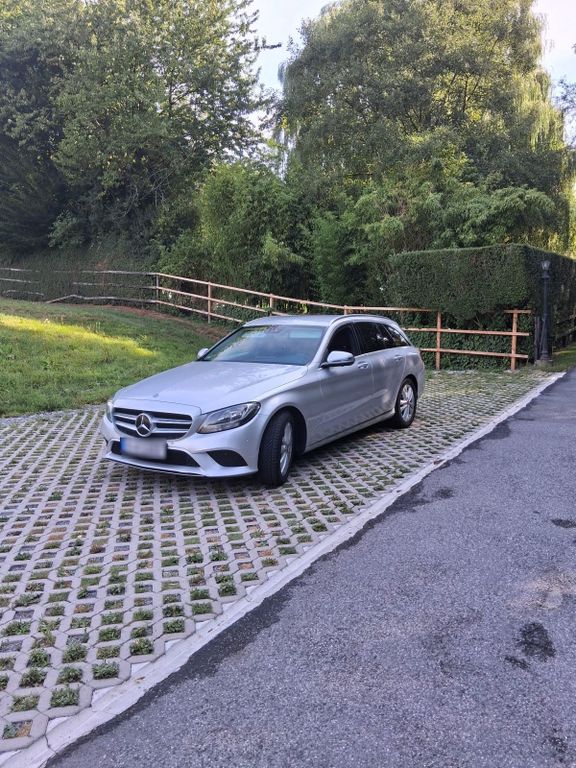 Image of Mercedes-Benz C 200