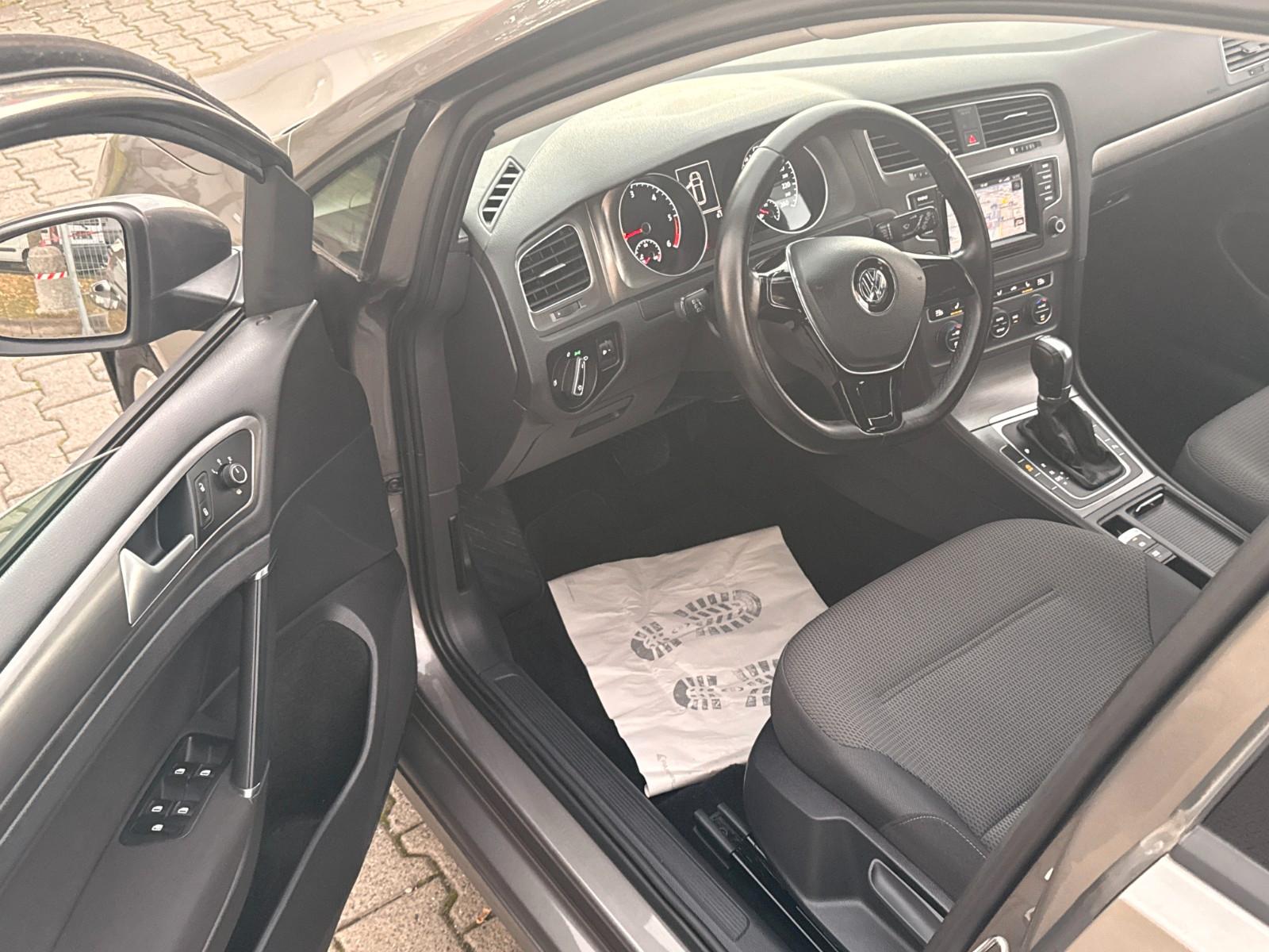 Volkswagen Golf 2013 — photo 42