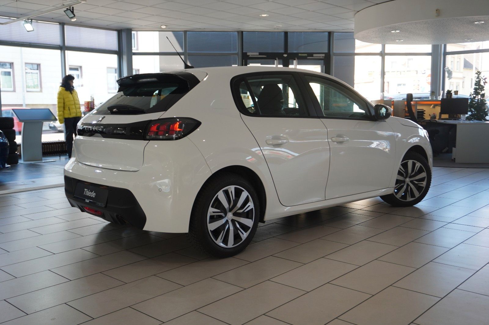 Fahrzeugabbildung Peugeot 208 1.5 HDI ACTICE NAVI/LED/SHZ/PDC/SPORT/TEMP.