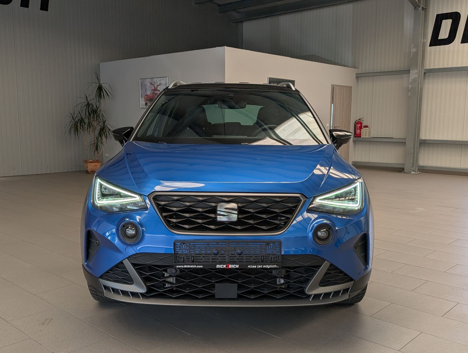 Fahrzeugabbildung SEAT Arona 1.0 TSI FR DSG LED Dinamica ACC AHK Kamera