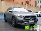 Mercedes-Benz MERCEDES-BENZ GLA 250 Automatic 4Matic Premium P - Mercedes GLA 250 mit Halbautomatikschaltung