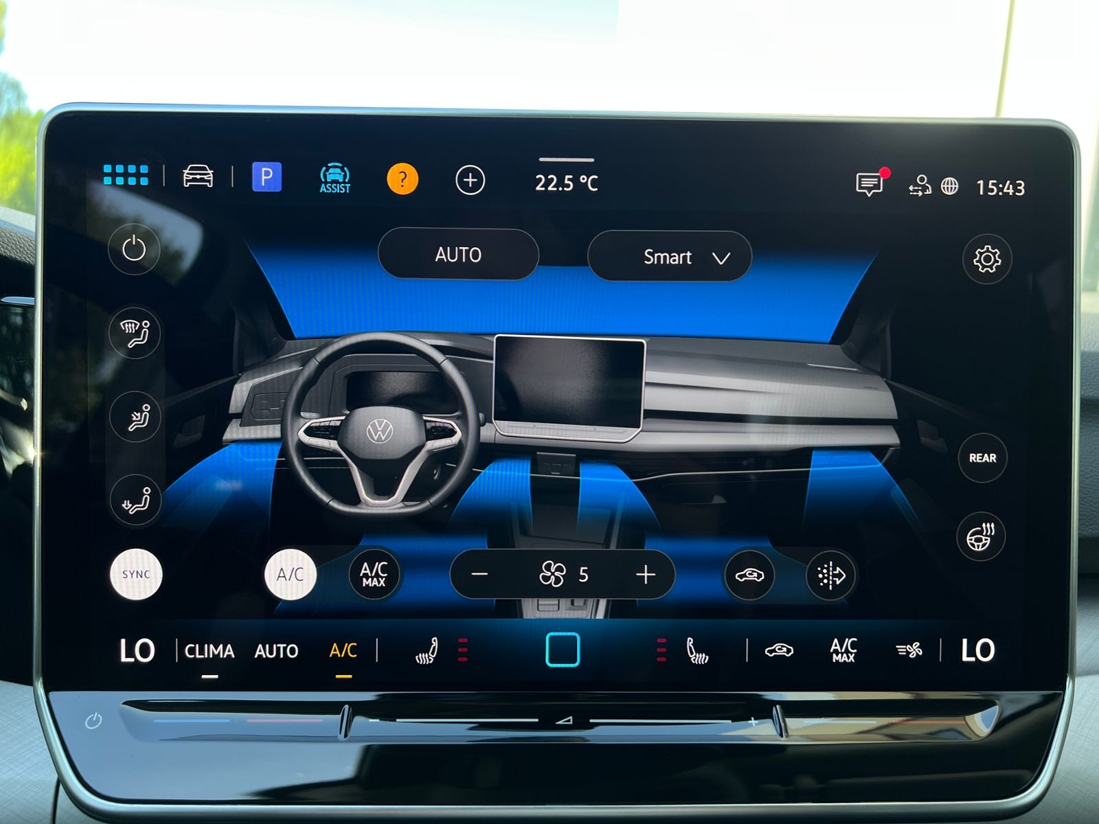 Fahrzeugabbildung Volkswagen Golf VIII Life 1.5 eTSI DSG *LED, ACC, Kamera, 1