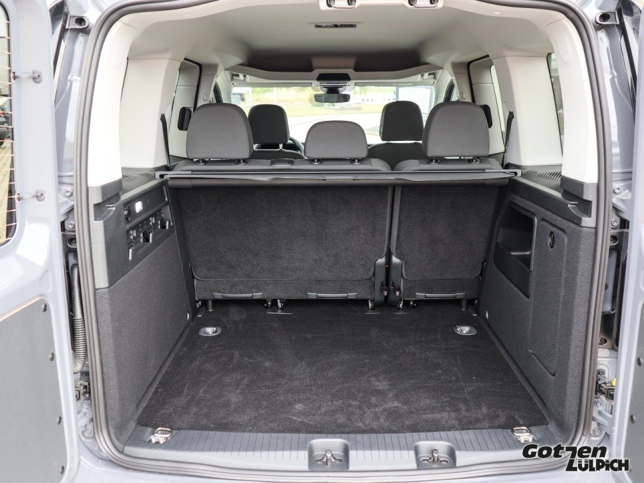 Fahrzeugabbildung Volkswagen Caddy 1,5TSI App-Connect Klima ACC PDC Bluetooth