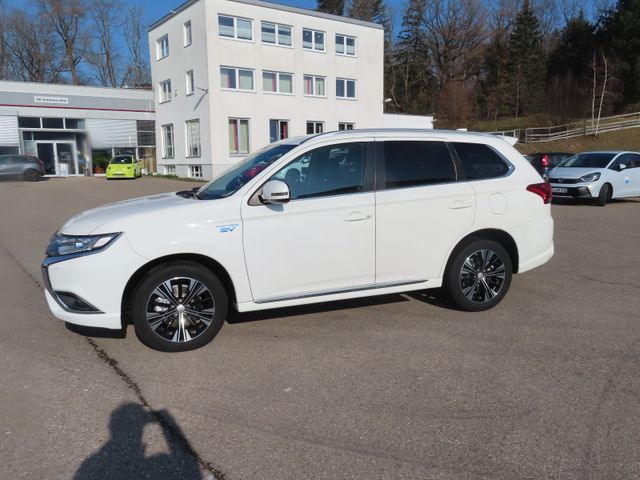 Mitsubishi Outlander PHEV Basis 4WD