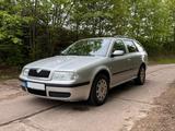 Skoda Octavia Combi 2.0 TÜV Neu - Skoda Octavia aus 2003: Kombi