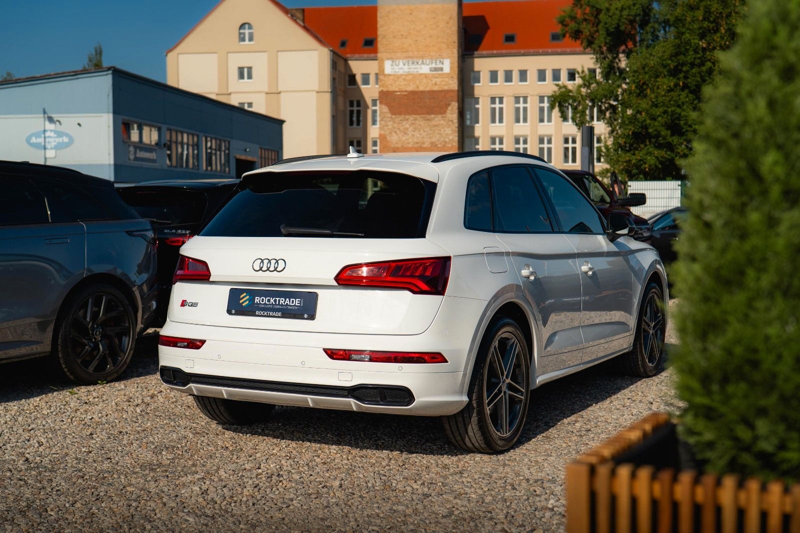 Fahrzeugabbildung Audi SQ5 3.0 TDI quattro Optik-Paket Schwarz *LED*19%