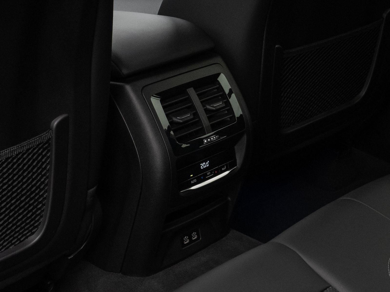 Fahrzeugabbildung BMW X3 xD20d M Sport Kamera Laser DAB HiFi AHK Komfo